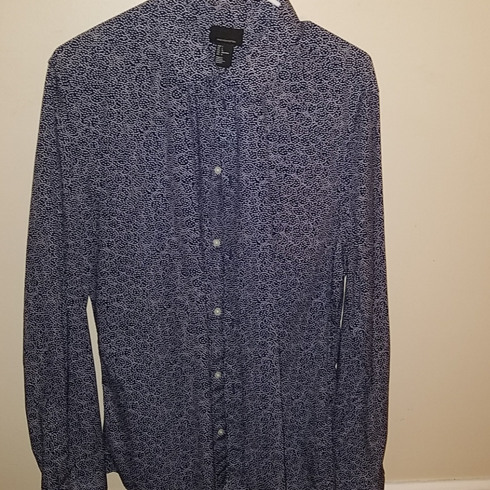 H&M Button Down.. Like New ✨✨✨